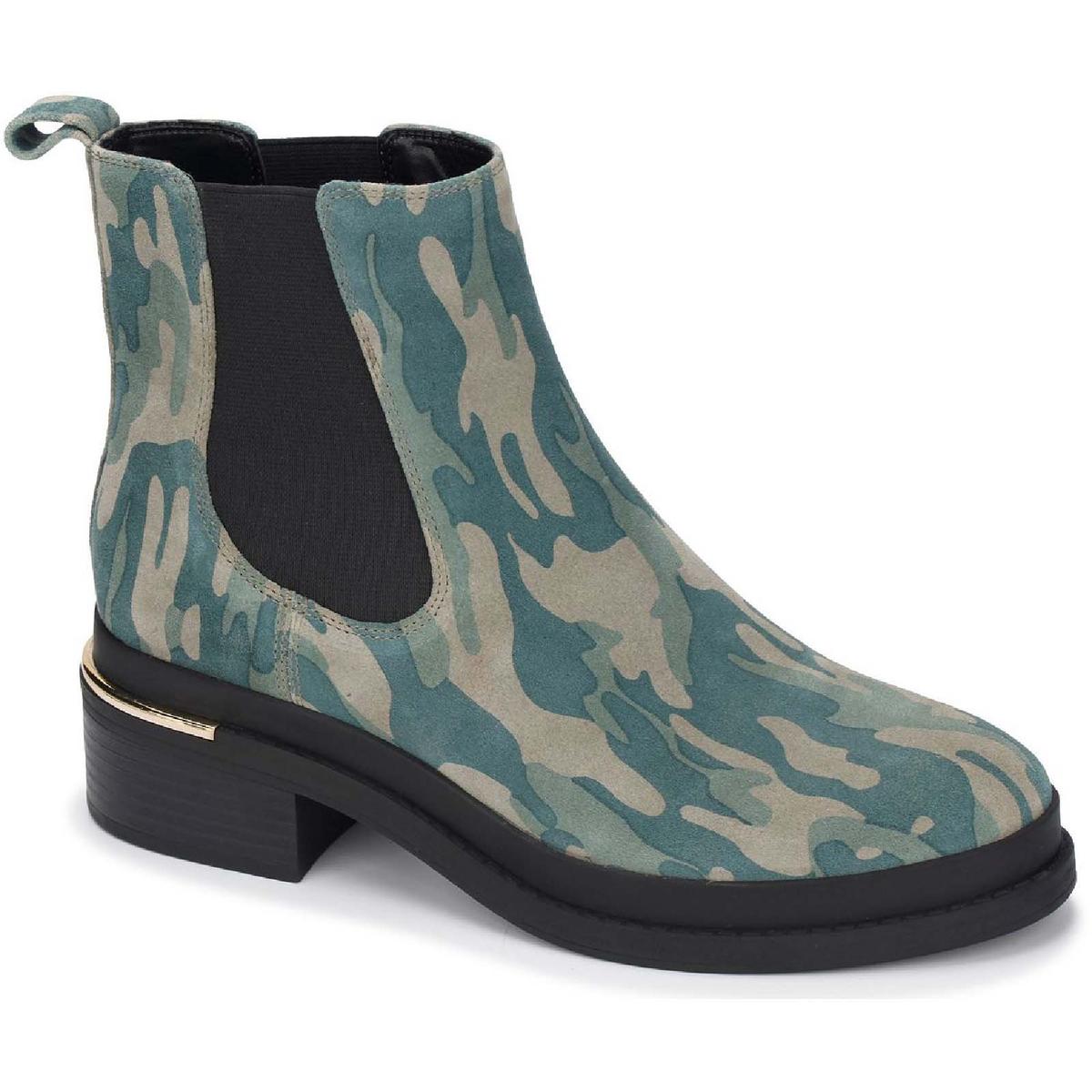 Levon 2.0 Pull On Dressy Chelsea Boots