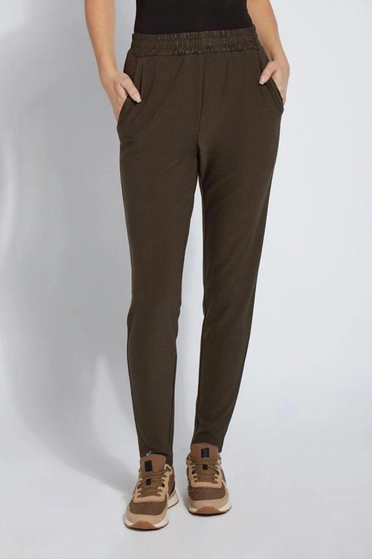 Women's Autumnal Gathered Waist Pant In Deep Olive