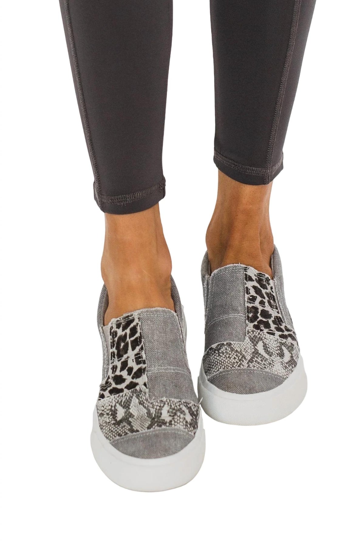 Women's Maddox Sneakers In Smoke 7832008949820