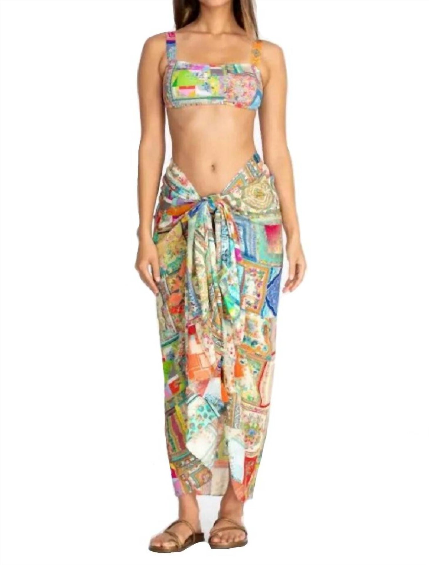 Annika Sarong In Multi